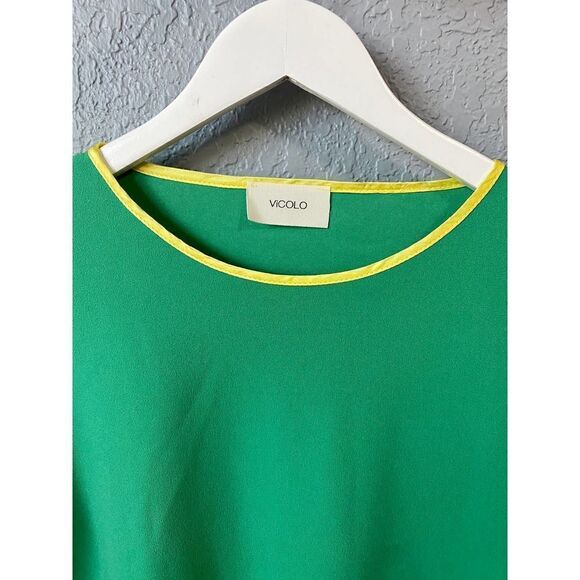 Vicolo Green 3/4 Bell Sleeve Relax Fit Tunic Size Large - Picture 2 of 8